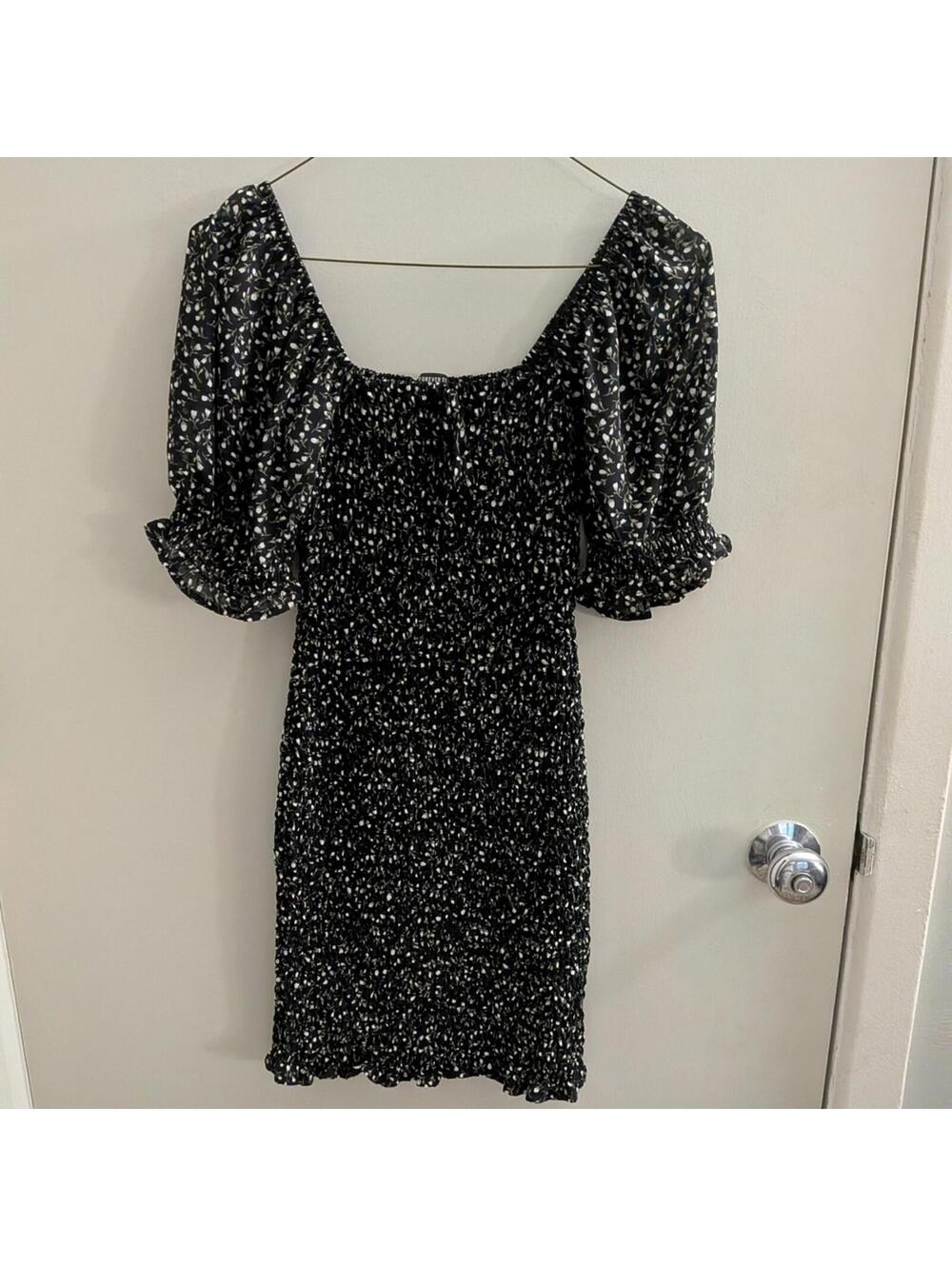 Floral Small EUC Smocked Mini Dress Puff Sleeves Summer Party Graduation Wedding